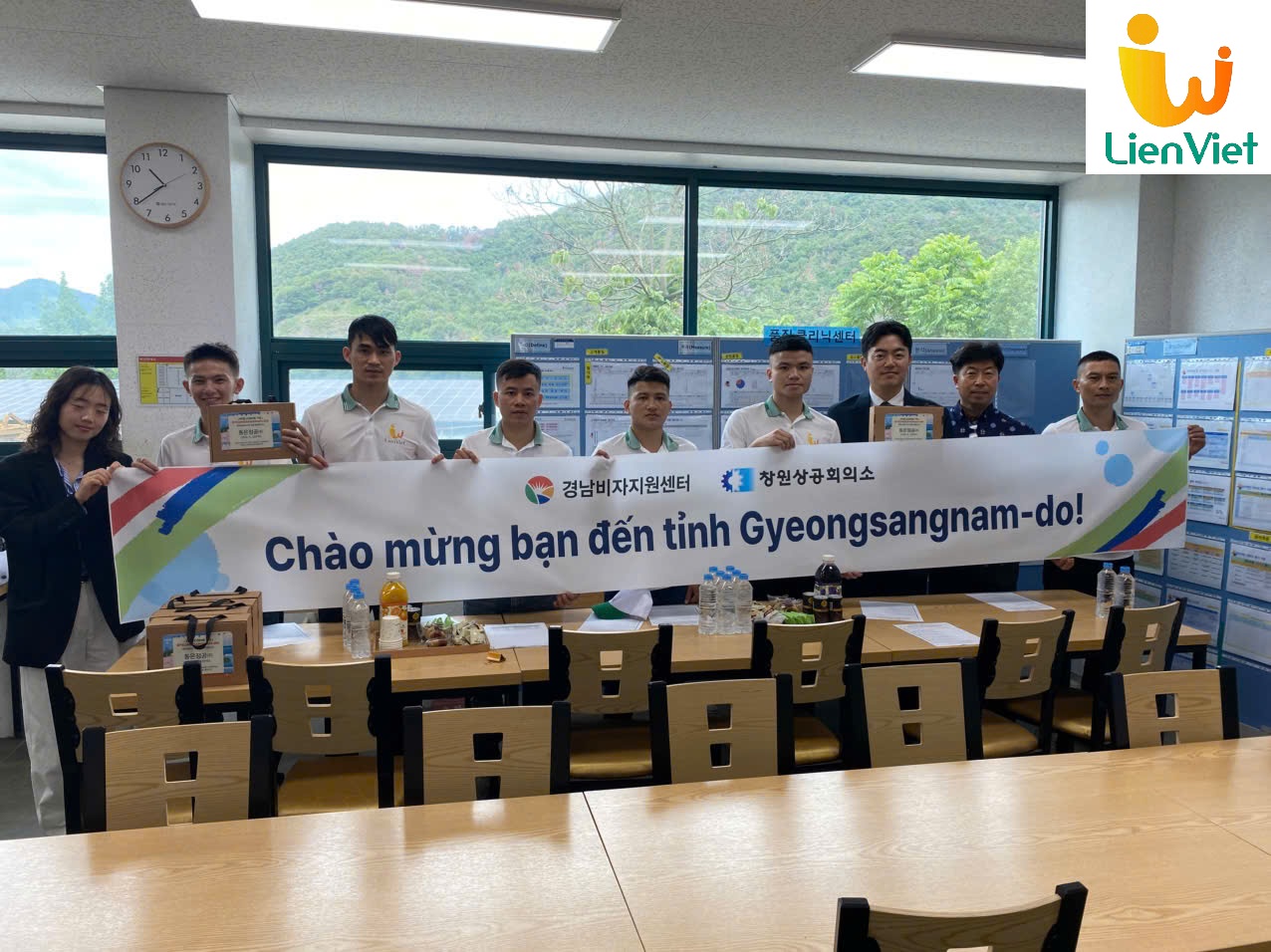 CHÚC MỪNG CÁC BẠN ĐƠN VISA ĐÔ THỊ TỈNH GYEONGSANGNAM- DO ĐÃ TỚI HÀN QUỐC AN TOÀN.  CHÚC CÁC EM CỐ GẮNG VÀ THÀNH CÔNG TRÊN ĐẤT BẠN!